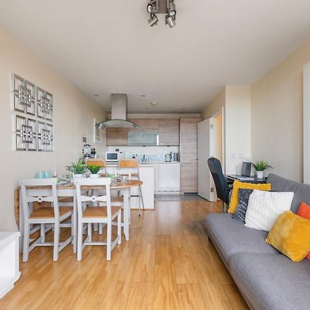 Stratford Skyview Apartment Londra Dış mekan fotoğraf