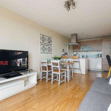 Stratford Skyview Apartment Londra Dış mekan fotoğraf