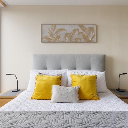 Stratford Skyview Apartment Londra Dış mekan fotoğraf