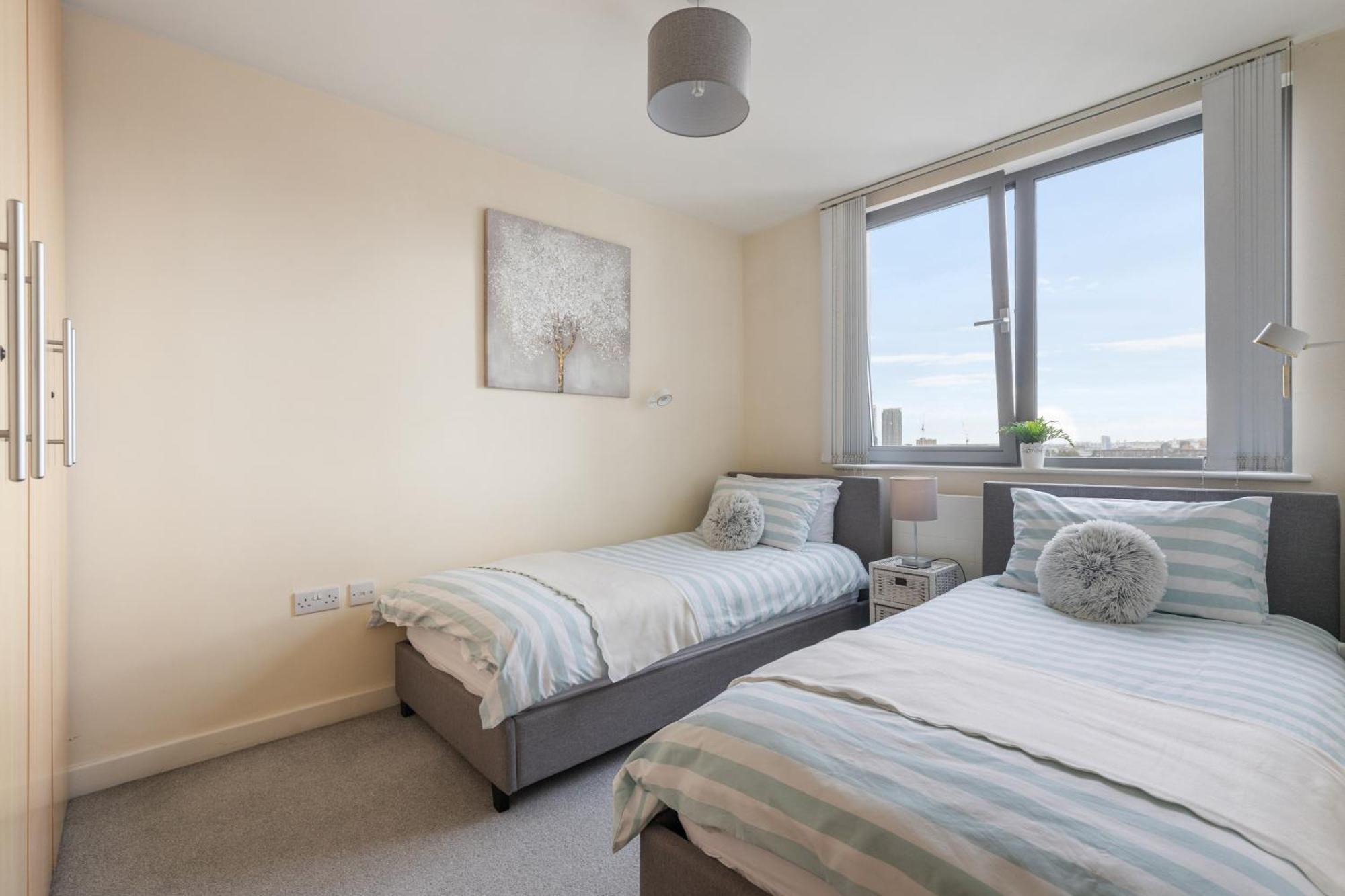 Stratford Skyview Apartment Londra Dış mekan fotoğraf