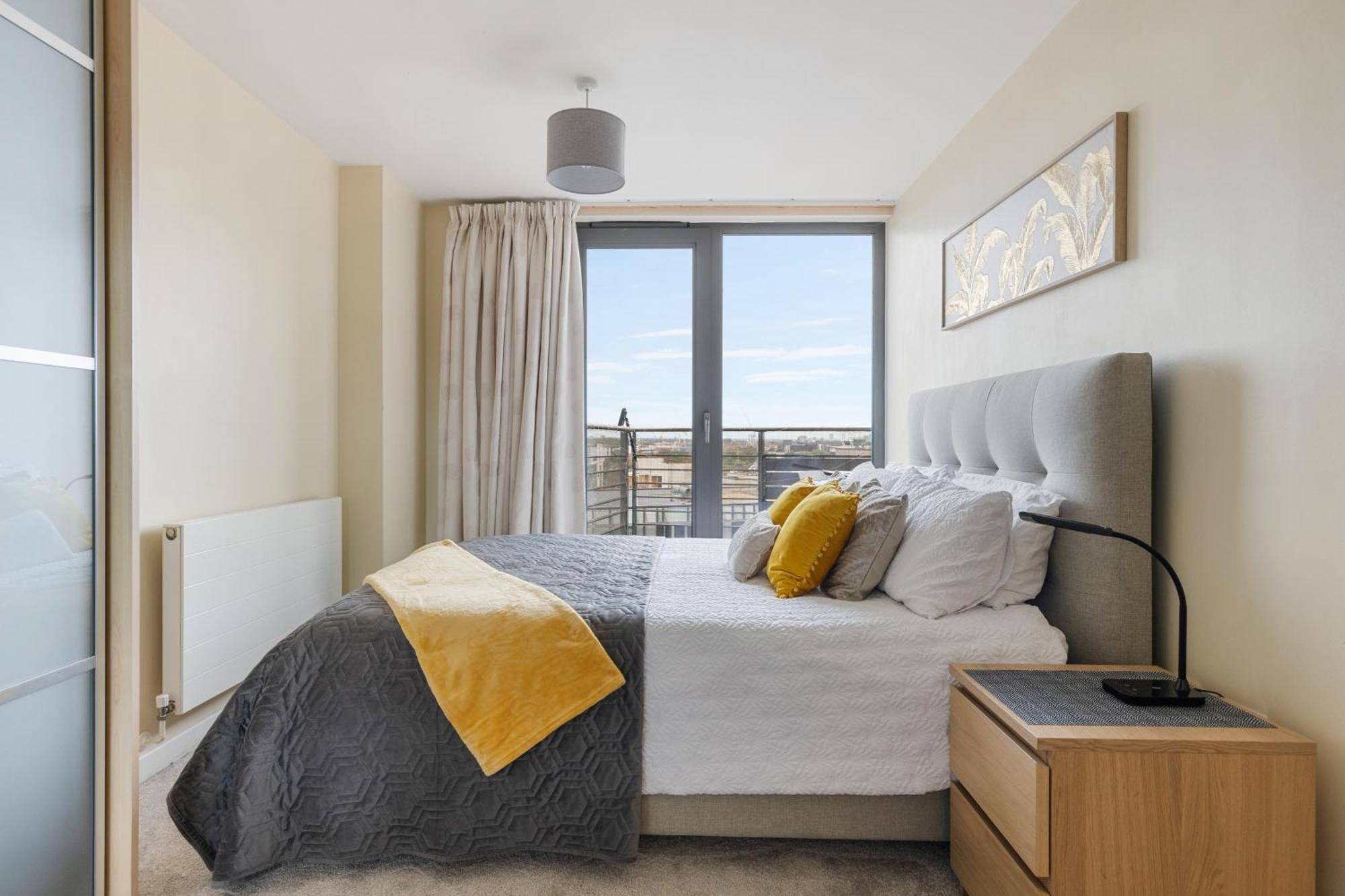 Stratford Skyview Apartment Londra Dış mekan fotoğraf